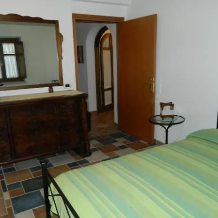 Casa Con Veranda A Pochi Passi Dal Mare サンタ・マリア・ナヴァーリス